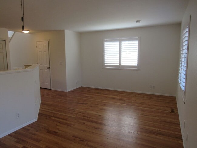 Building Photo - Double Master layout