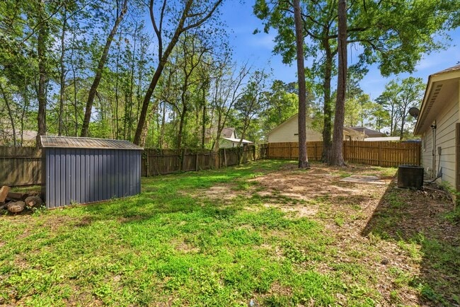 Building Photo - 12322 Royal Lake Dr