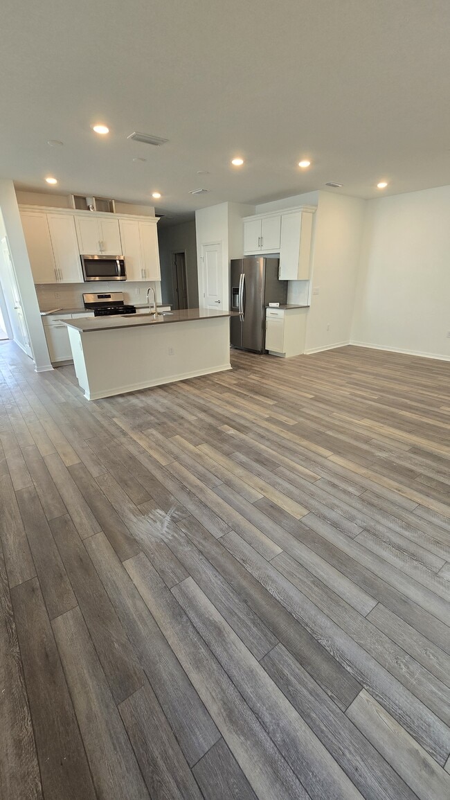 Building Photo - 757 Blind Oak Cir