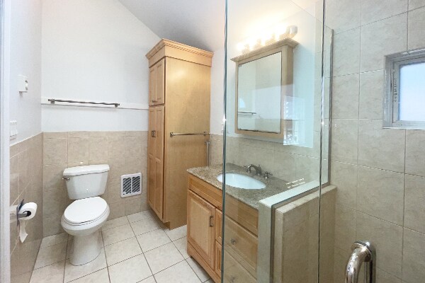 Building Photo - 23 Lambert St