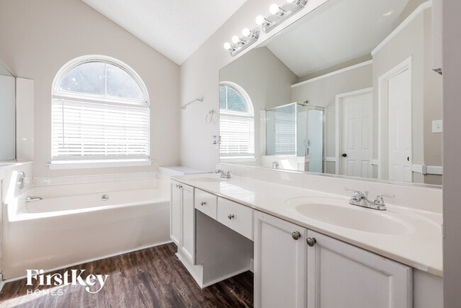 Building Photo - 13308 Woodland Farm Dr