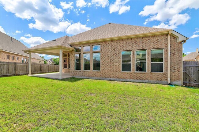 Building Photo - 2416 Millbrook Loop