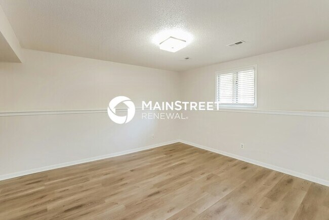 Building Photo - 3 Bedroom Pet-Friendly Home in LEAVENWORTH...