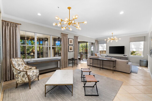 Building Photo - 2864 Tiburon Blvd E