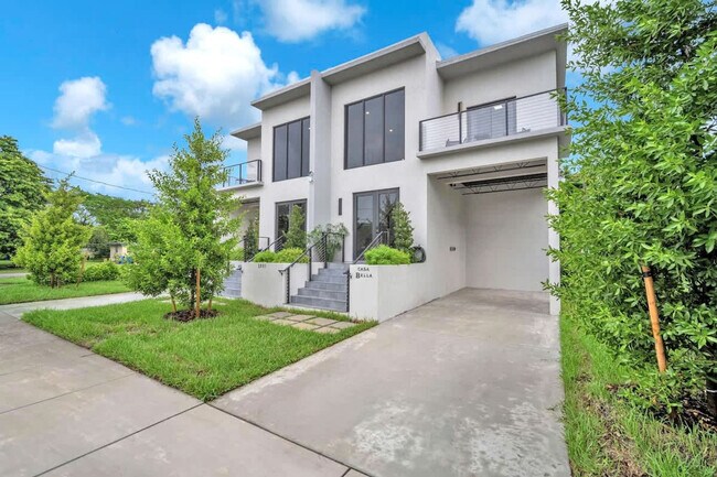 Building Photo - 2951 NW 13th St