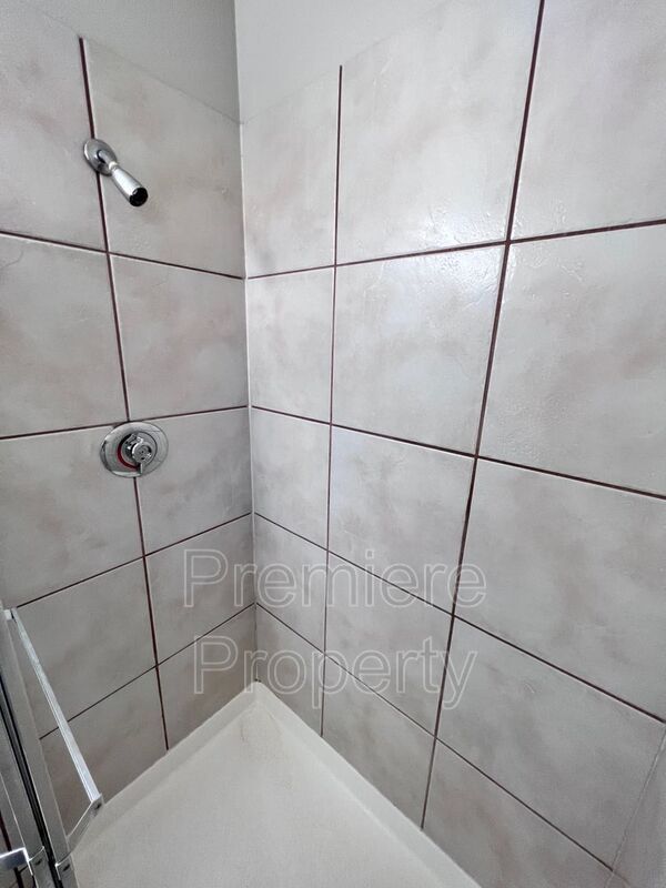 Building Photo - 4327 Sterling Ave