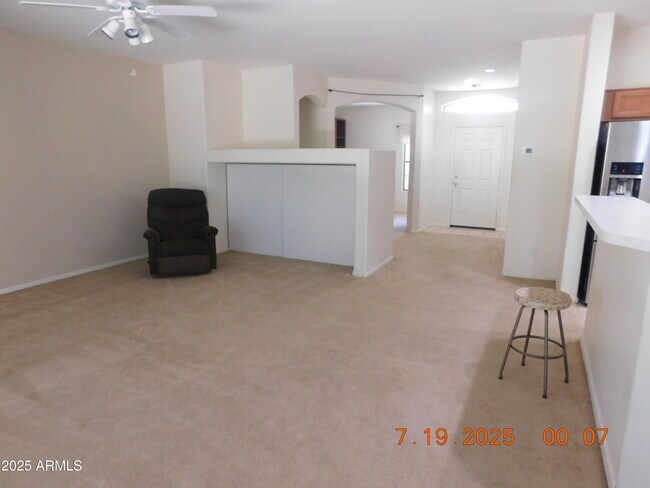 Building Photo - 12810 W Charter Oak Rd