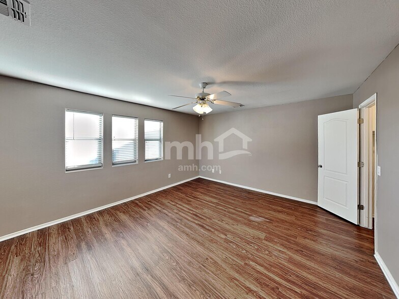 Building Photo - 17254 N 184th Dr