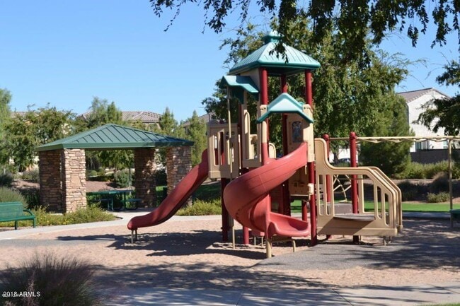 Building Photo - 4289 E Carla Vista Dr