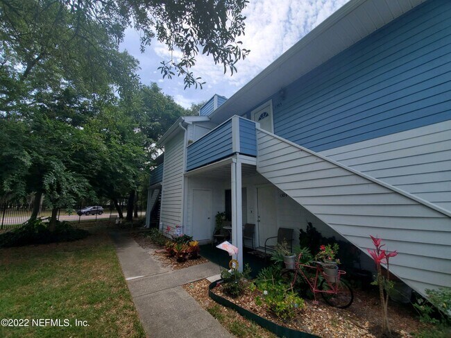 Building Photo - 791 Assisi Ln