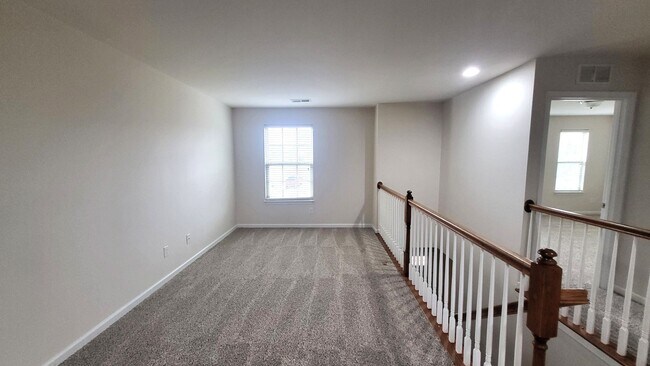 Building Photo - Beautiful 4 Bedroom House in Simpsonville ...