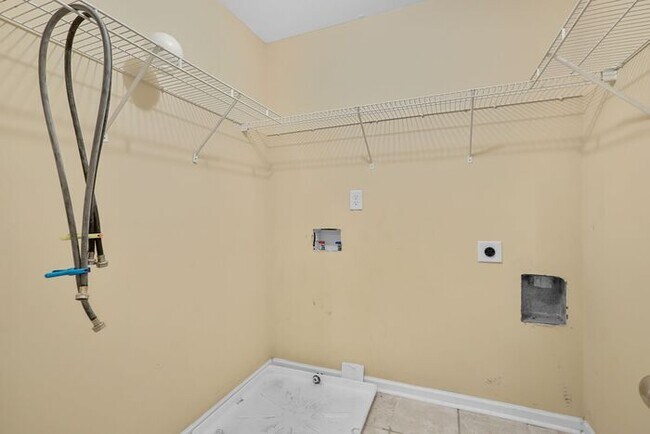 Building Photo - 477 Bridgeton Cove NE
