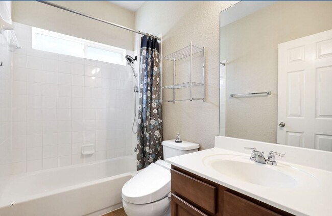 Building Photo - $1000 Off February's Rent! - IMMACULATE Well-Maintained 3bd/2ba/2gar In Alamo Ranch!