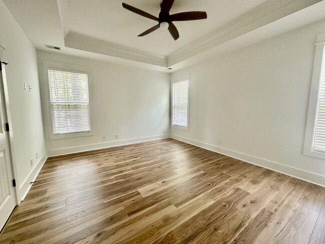 Building Photo - Stunning Four Bedroom Low Country Home in ...