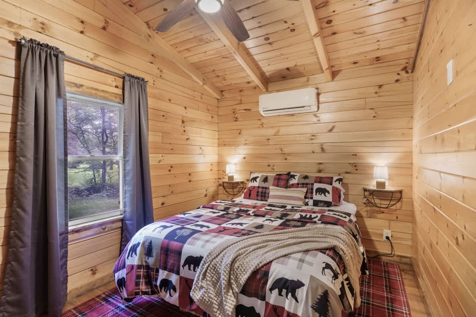 Building Photo - 14995 Pleasant Valley Rd