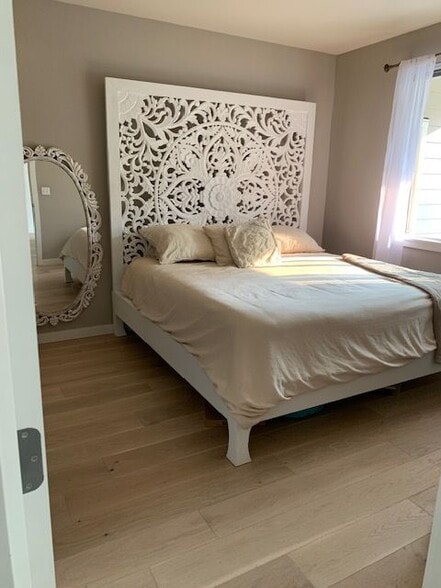 Building Photo - 3500 E Lake Sammamish Pkwy SE