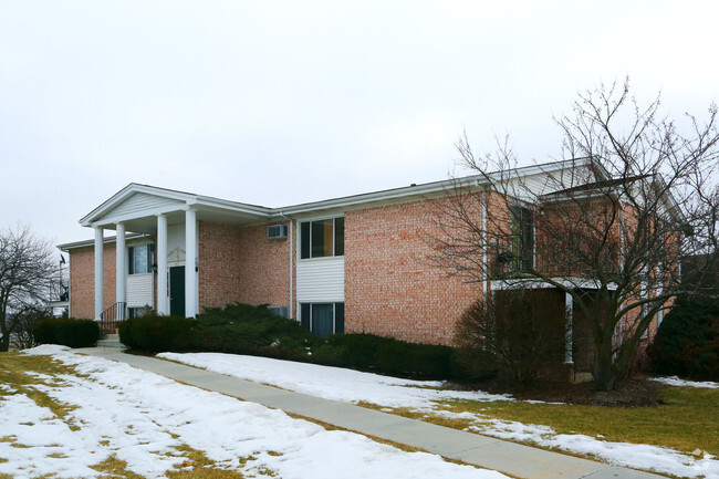 Building Photo - Fox Ridge Apartments