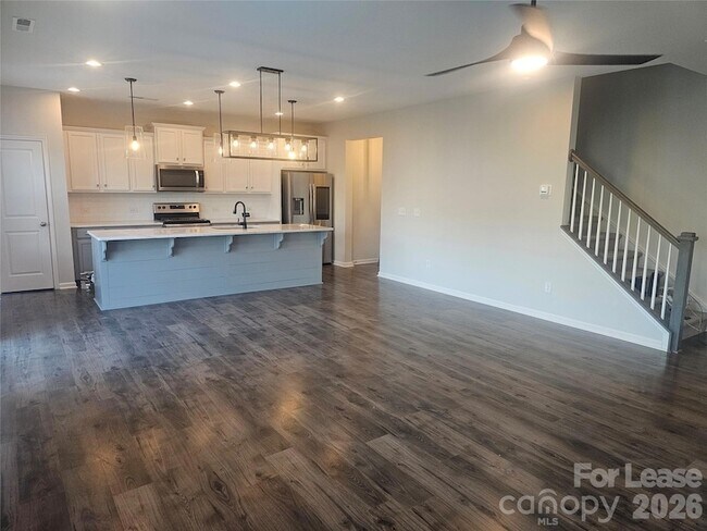 Building Photo - 1237 Scotch Meadows Loop