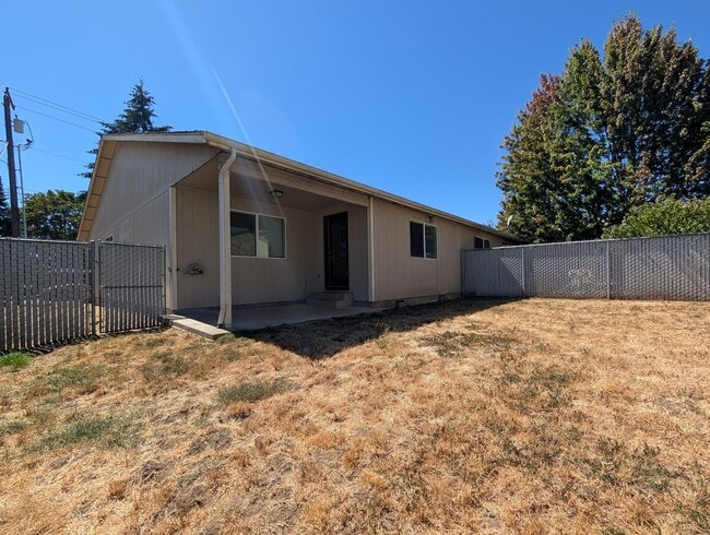 Building Photo - 4137 Marshall Ave
