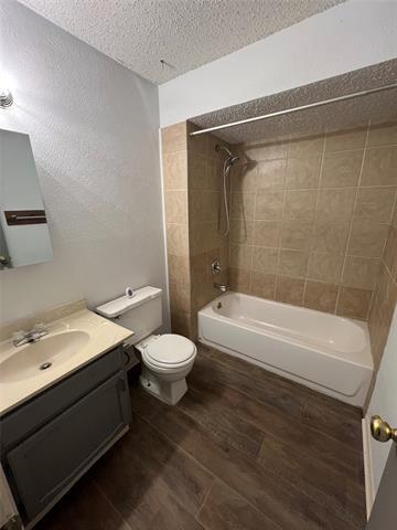Building Photo - 5405 Duchess Ct