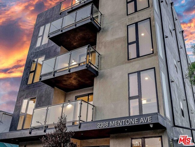 Building Photo - 3308 Mentone Ave