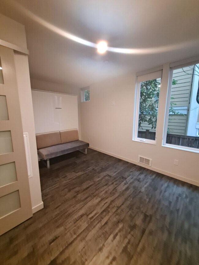 Interior Photo - 741 Harvard Modern studios with w/d in unit!