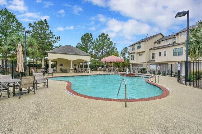 Building Photo - 14527 San Pietro Dr