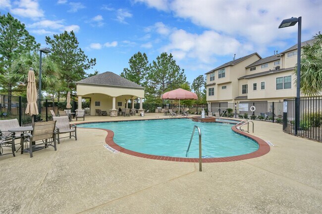 Building Photo - 14546 San Pietro Dr
