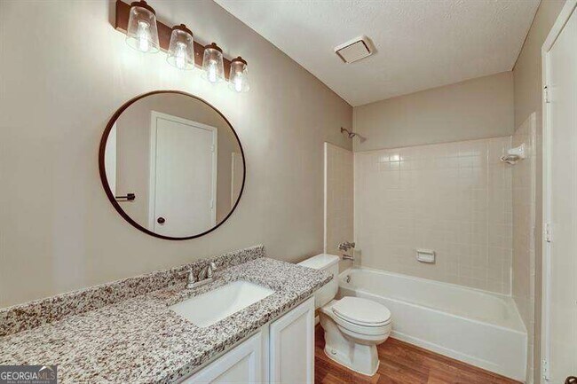 Building Photo - 529 Warm Springs Cir