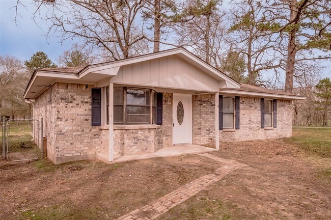Building Photo - 4 Barre Ln