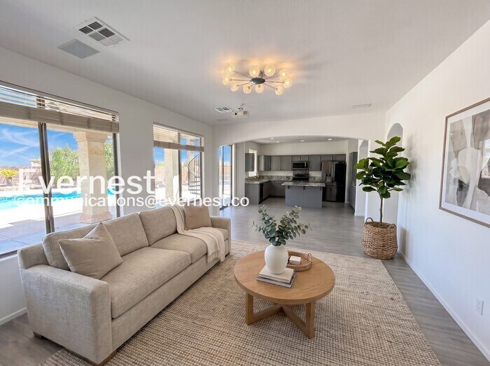 Building Photo - 10771 Vemoa Dr