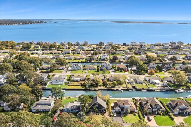 Building Photo - 23 Whiting Rd