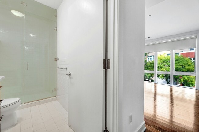 Building Photo - 22 Vela Way