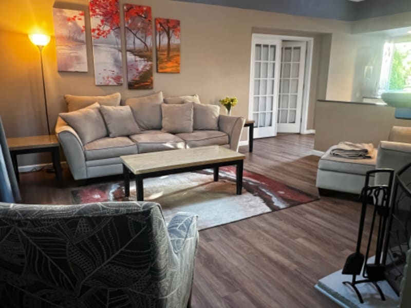 Building Photo - 723 N 8th St