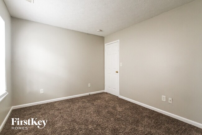 Building Photo - 11638 Lone Pine Cir