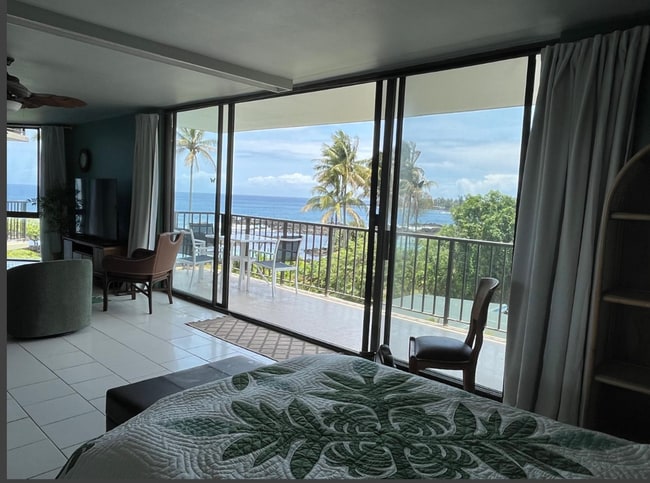 Building Photo - 2BR with ocean view