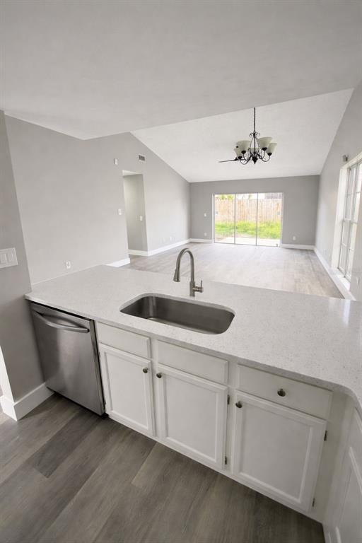 Building Photo - 8273 Cascade Oaks Dr