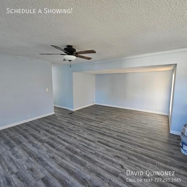 Building Photo - 2737 W Washington Center Rd