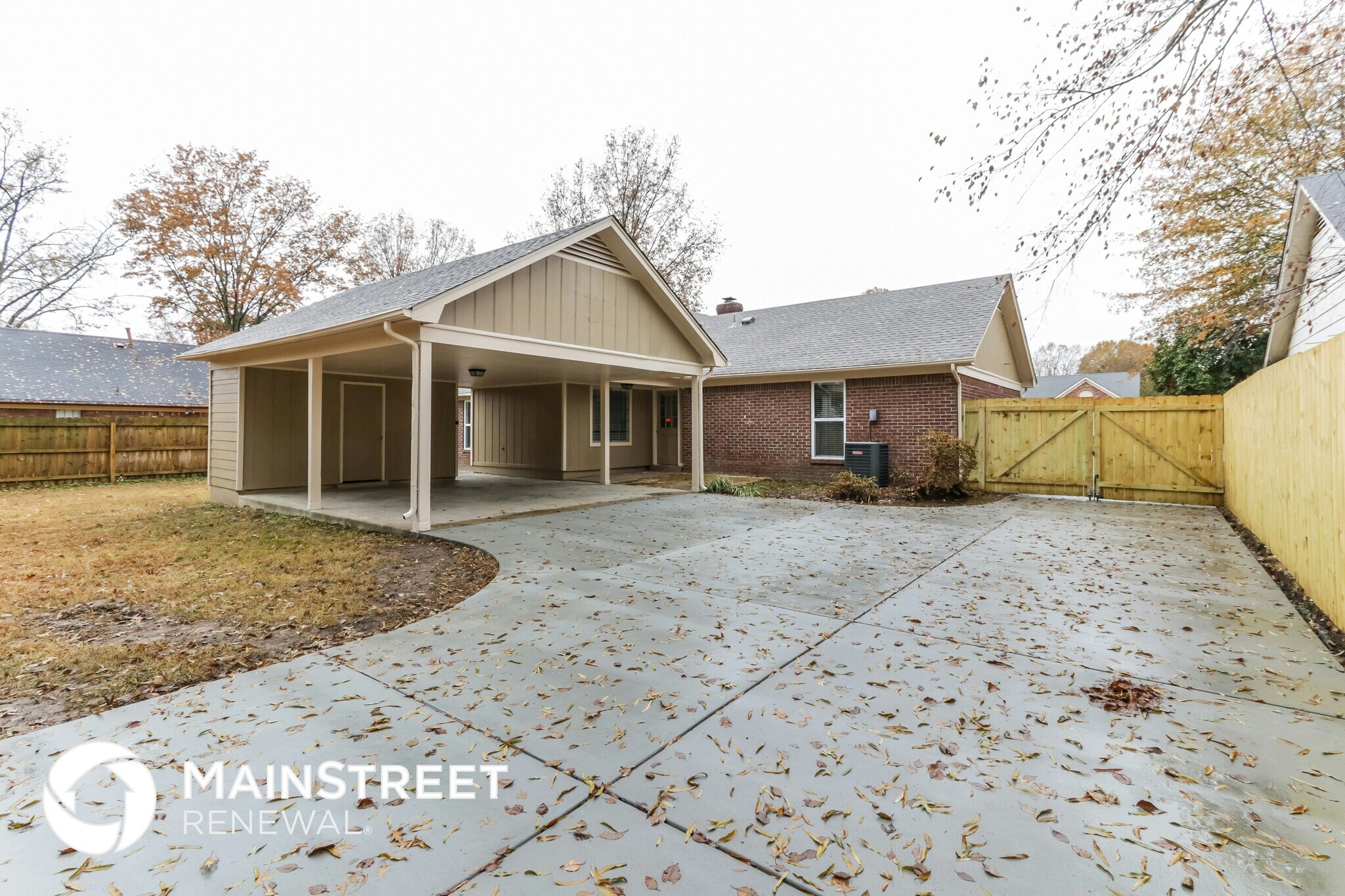 Building Photo - 4652 Benoit Dr