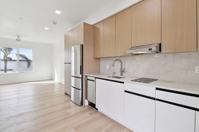 Building Photo - 4456 30th Street - North Parks Elevated Spanish Style Community