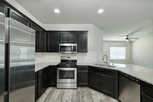 Building Photo - 117 Kramer St