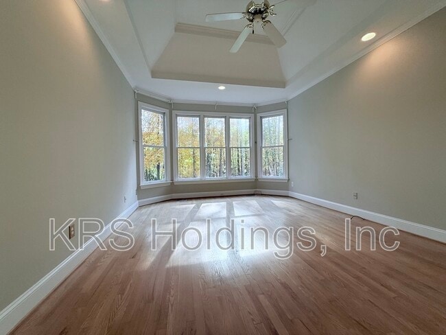 Building Photo - 213 Glen Abbey Dr