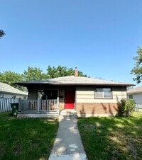 Building Photo - Spacious 3 Bedroom/1.5 Bath with a Bonus Room