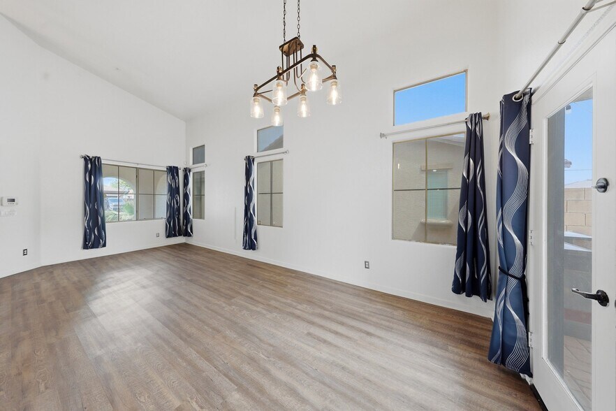 Building Photo - 12175 W Chase Ln