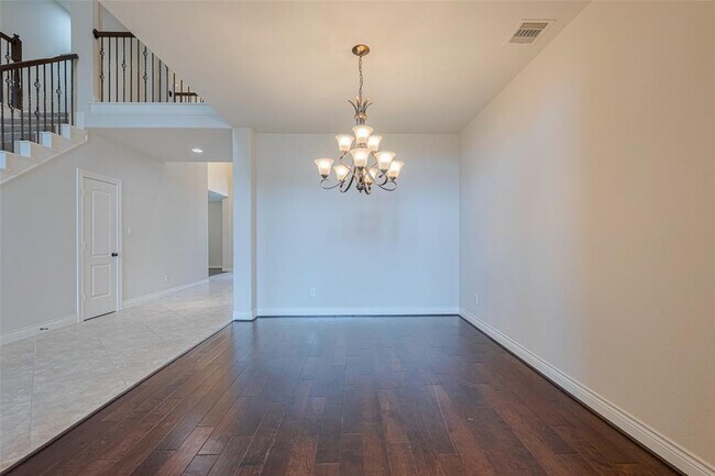 Building Photo - 27906 Colonial Point Dr