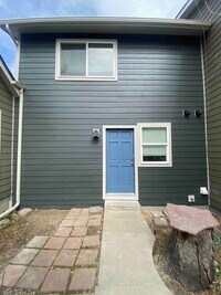 Building Photo - 2024 Goss St