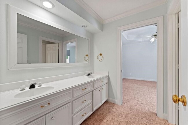 Building Photo - 29 Berry Blossom Dr