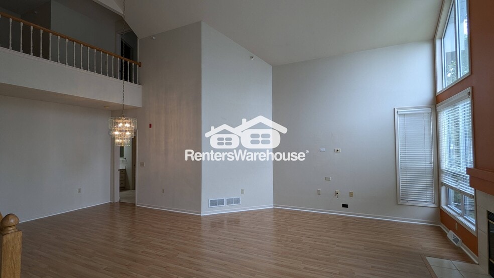 Building Photo - 14303 Waterford Square Dr