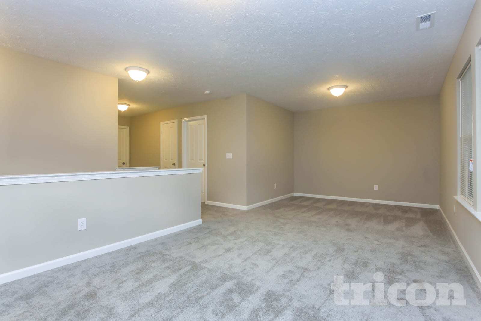 Building Photo - 10406 Deercrest Ln
