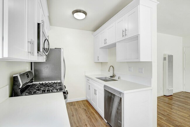 Building Photo - 1432 16th St
